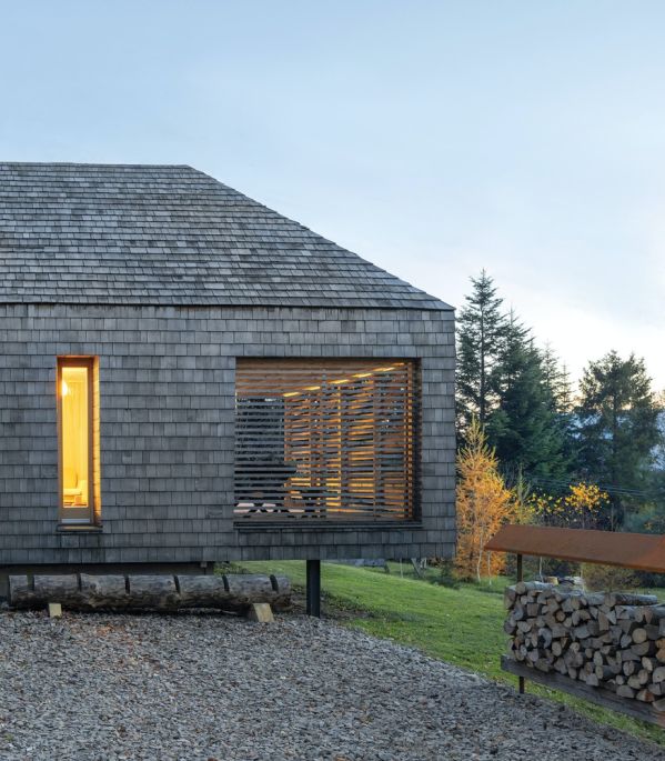 nowoczesny drewniany dom