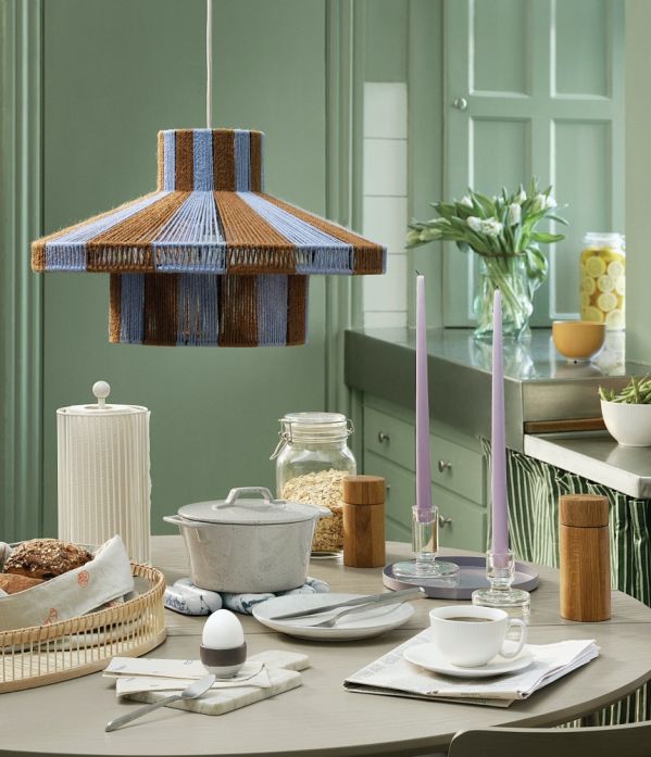 najmodniejsze lampy wiszące do salonu