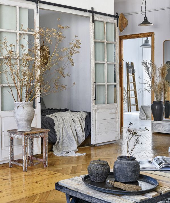 mieszkanie urzadzone meblami z odzysku