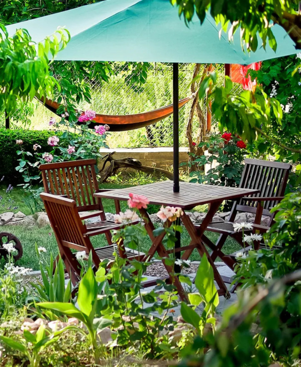 Zielony przydomowy ogród