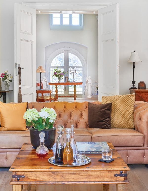 pałac osowa sień wnętrza