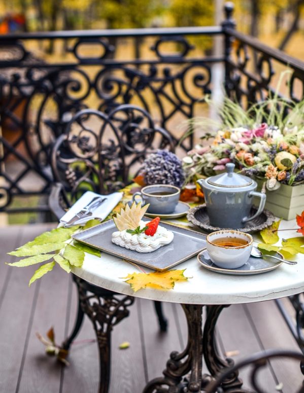 jak ozdobić balkon jesienią