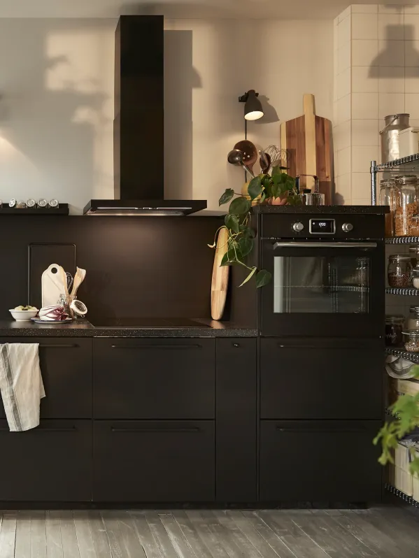 czarna kuchnia