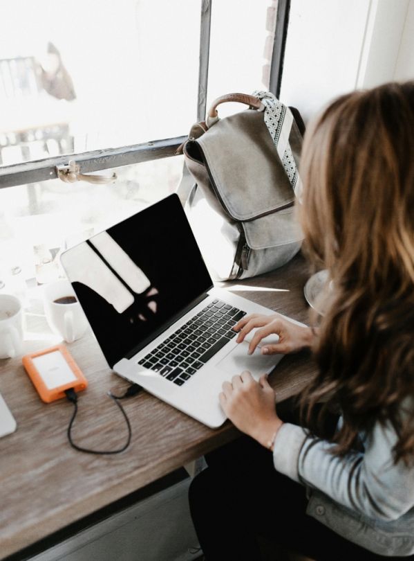 jak zorganizować domowe biuro aby było energooszczędne