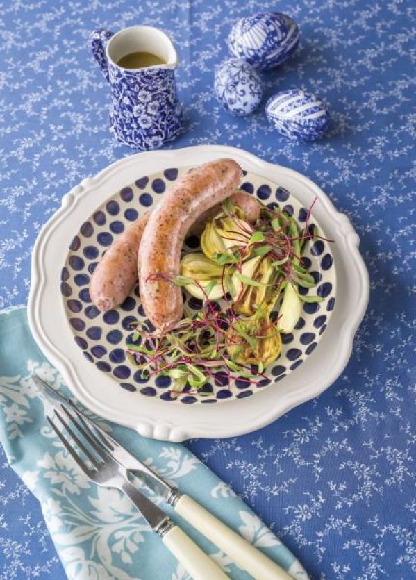 Biała kiełbasa pieczona z dymką i miodem