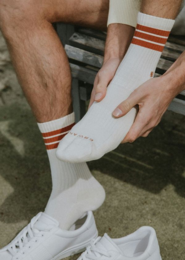 wkładki ortopedyczne, kliny i ściągacze – co jeszcze oferuje apteka internetowa