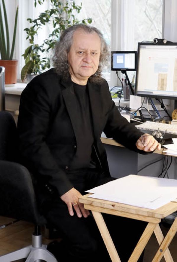 Maciej Buszewicz. Profesor od liter