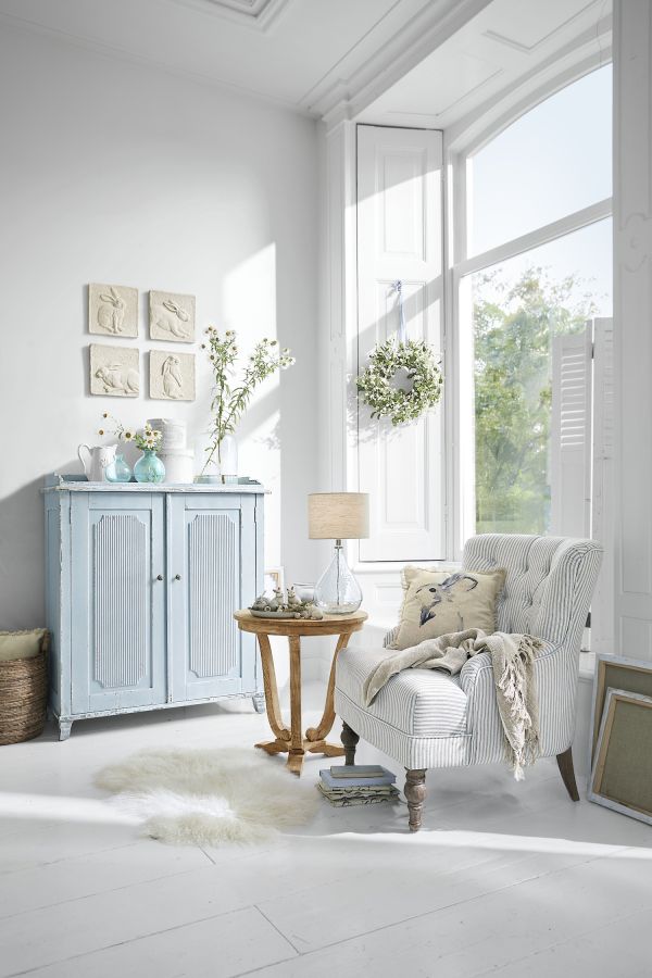 ozdoby wielkanocne na okno parapet drzwi