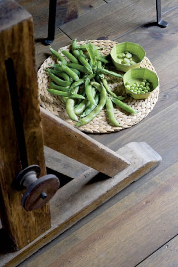 Zielony grodzek cukrowy i bób. Pierwsze smaki lata