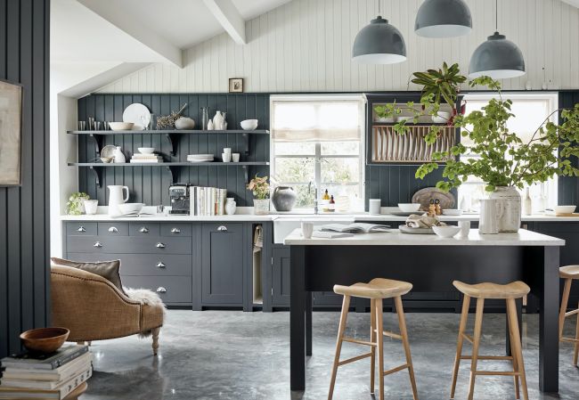 kuchnia bez górnych szafek