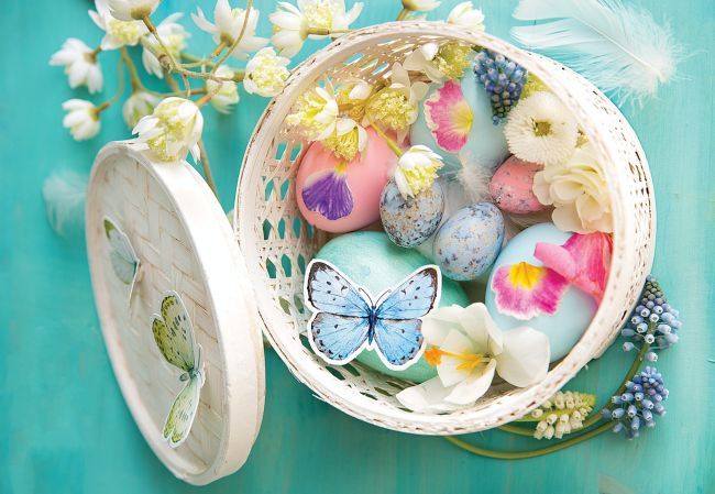 dekoracje wielkanocne DIY wiosenne bukiety