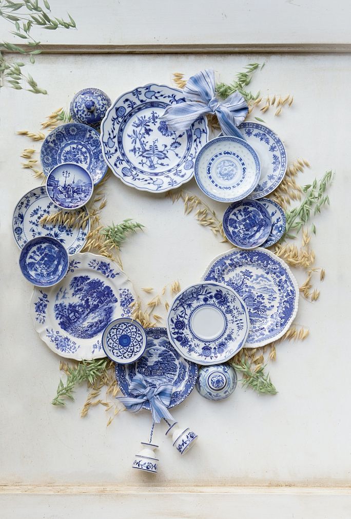 dekoracja ścienna DIY – jak zrobić wieniec z porcelany