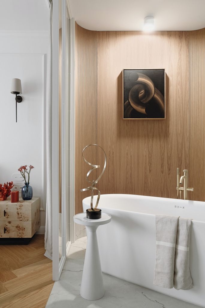 elegancka łazienka w mieszkaniu nad morzem