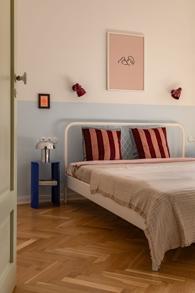 sypialnia urządzona w stylu vintage