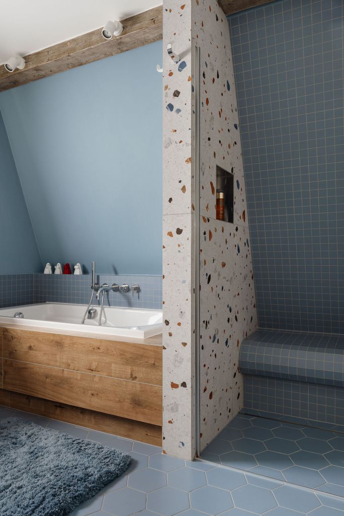 nowoczesna klasyka w łazience inspirowanej modernizmem