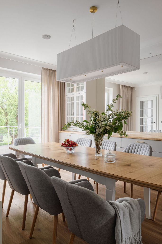 nowoczesna klasyka w jadalni