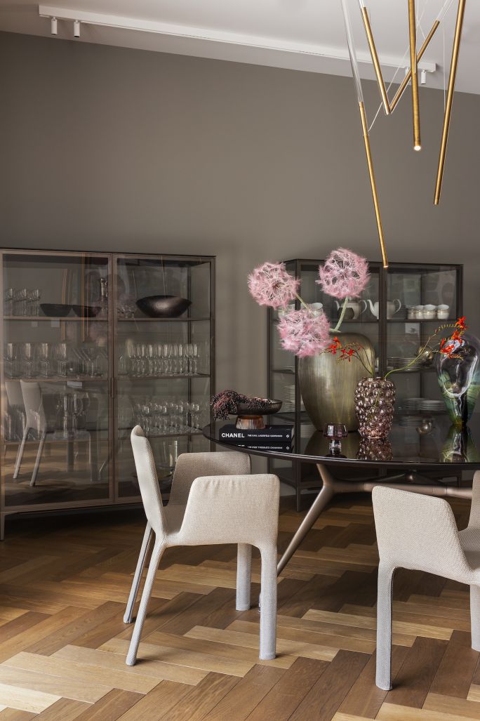 jadalnia w stylu nowoczesnej klasyki