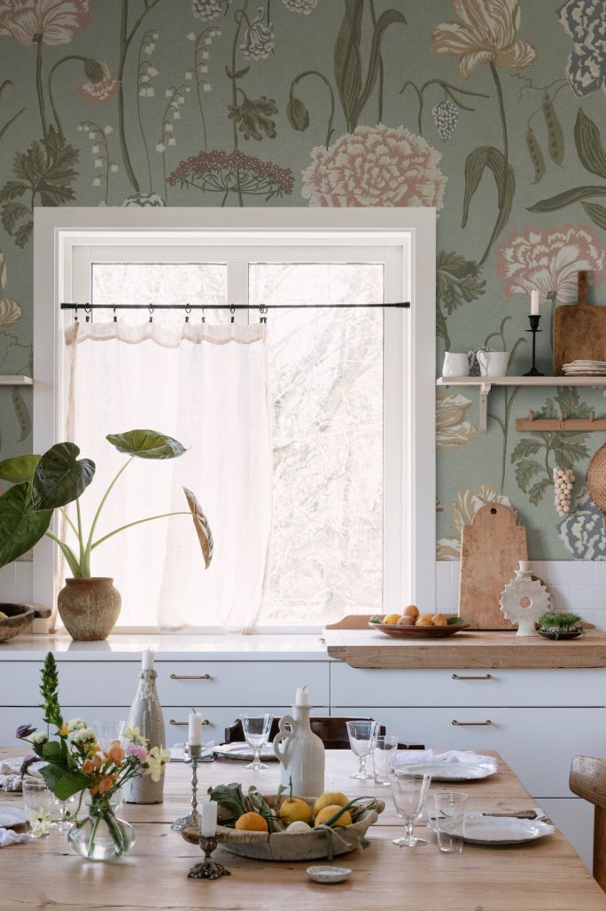 małe okno w kuchni aranżacje