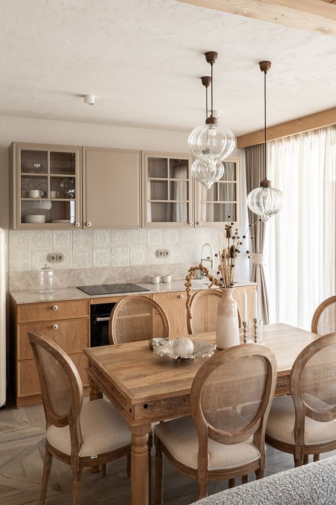 przytulna kuchnia w domu w górach