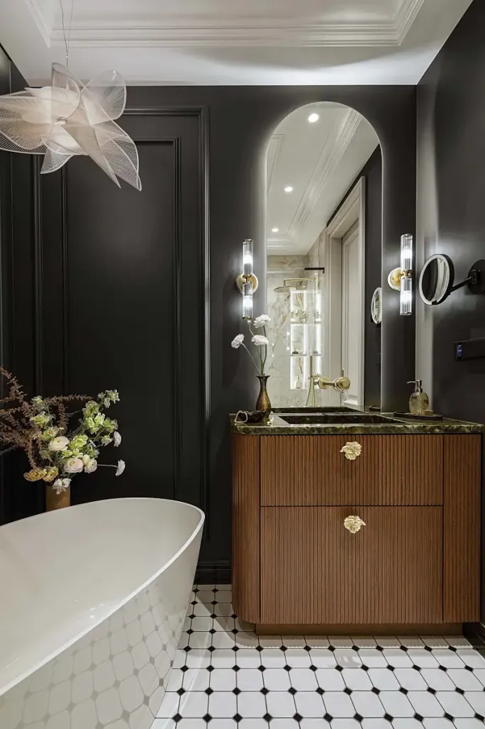 czarna ściana w łazience