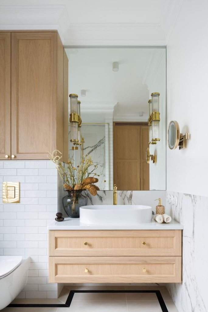 mieszkanie w kamienicy modernizm łazienka