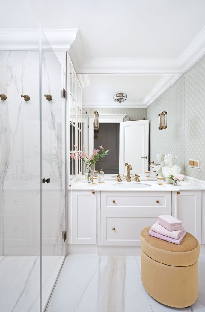 łazienka z prysznicem