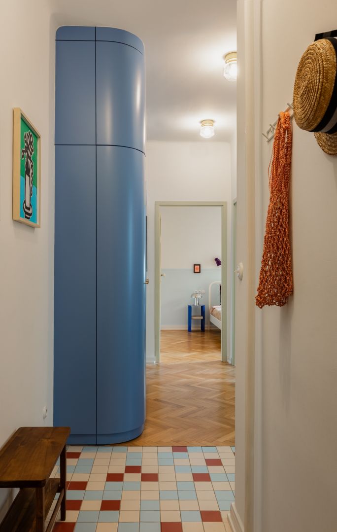 hol przedpokój urządzony w stylu vintage