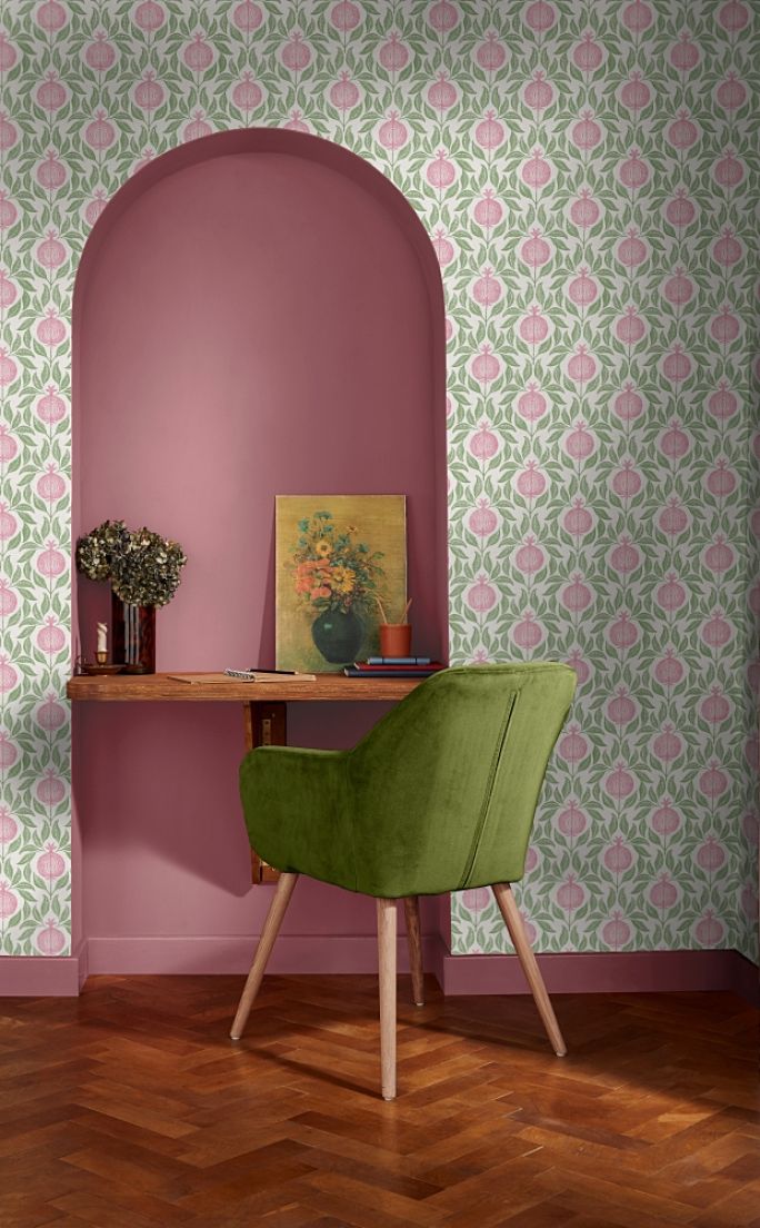 zieleń i róż we wnętrzu to świetne połączenie w trendzie dopamine decor