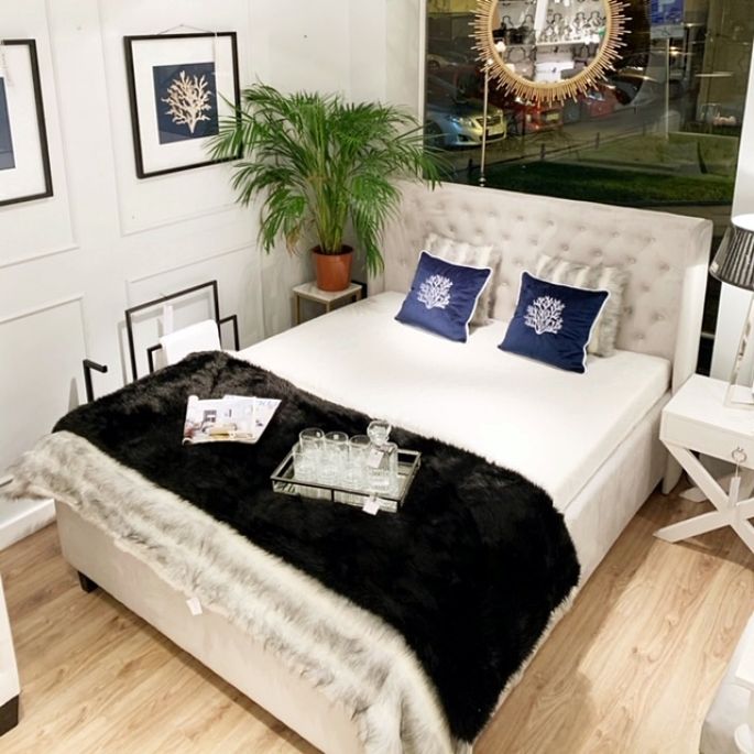 meble w stylu hamptons do sypialni