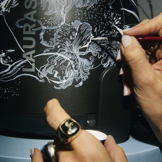 znana artystka pomalowała generator pary na aukcję WOŚP