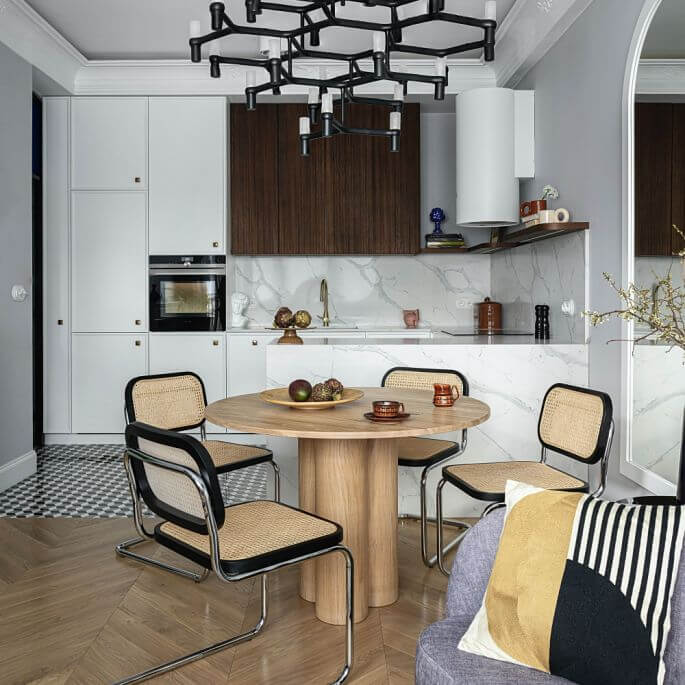 53-metrowe mieszkanie z francuską nutą