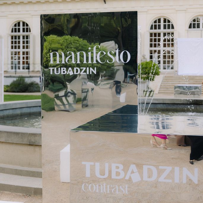 Tubądzin Manifesto w Łazienkach Królewskich