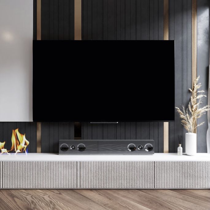 Klasyczne kino domowe kontra soundbar: kiedy warto postawić na pełny zestaw głośników?