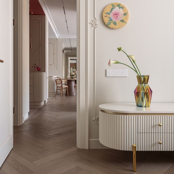 elegancki 82-metrowy apartament z francuskim twistem