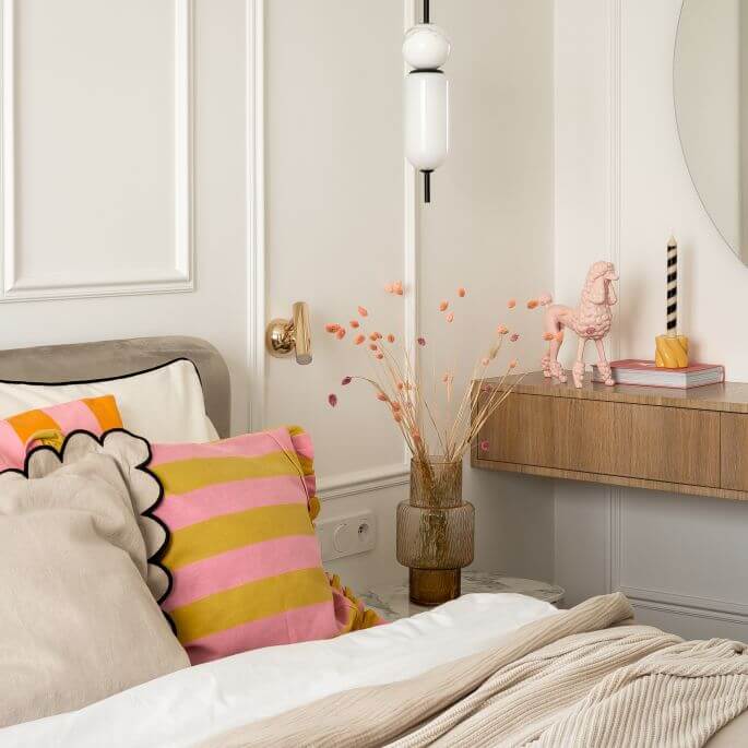 klasyka i pastelowe akcenty w kobiecym mieszkaniu