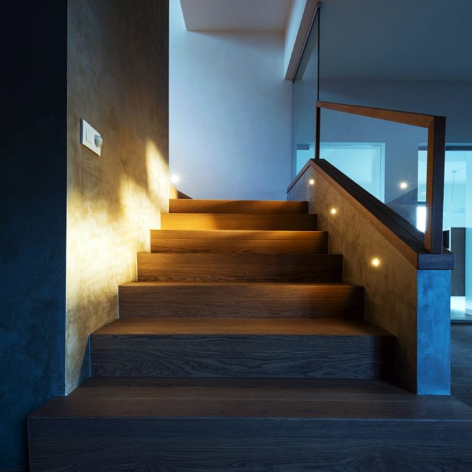 na co zwrócić uwagę podczas wyboru systemu inteligentnego oświetlenia