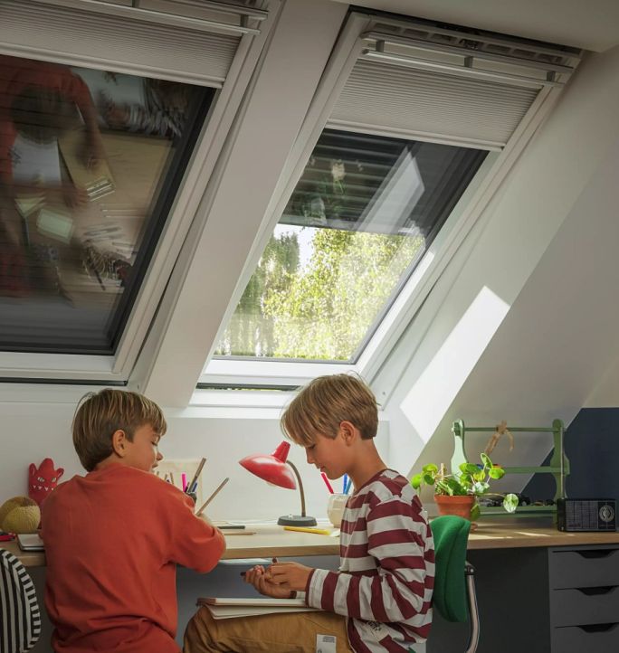 jak wybrać rolety które sprawdzą się przez cały rok