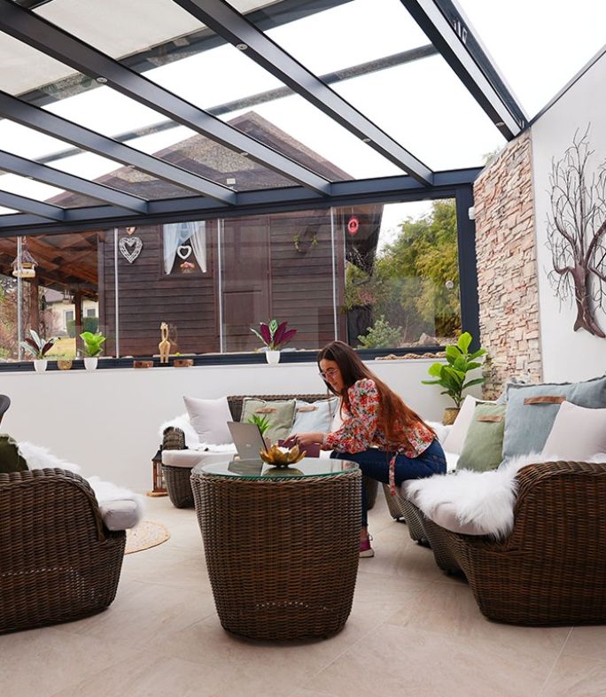 domowe biuro na werandzie