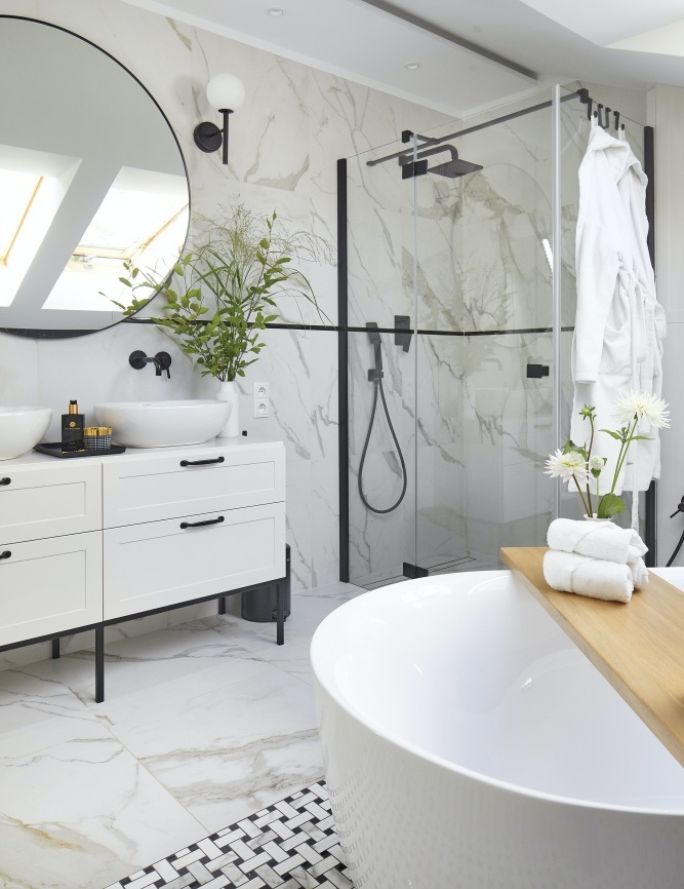 czarno biała łazienka