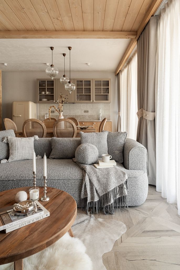 przytulny salon w górskim domu