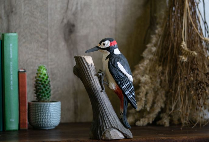 Dekoracja do domu drewniana dzięcioł ręcznie rzeźbiony