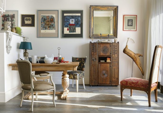 przytulny salon z otwartą kuchnią