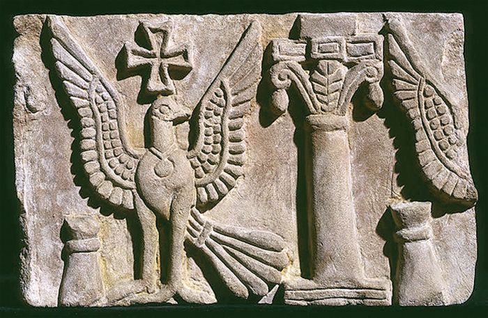 Fragment fryzu absydy pierwszej katedry, VII w.