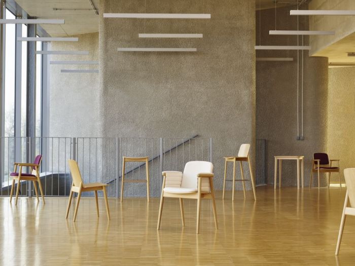 Kolekcja krzeseł PROP, zaprojektowana przez Nikodema Szpunara dla Pagedu.