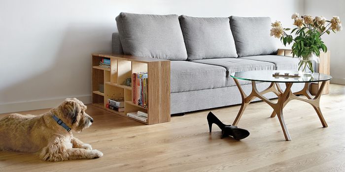 Stolik Mose i sofa. Tabanda. Tabanda - meble dobrze zaprojektowane