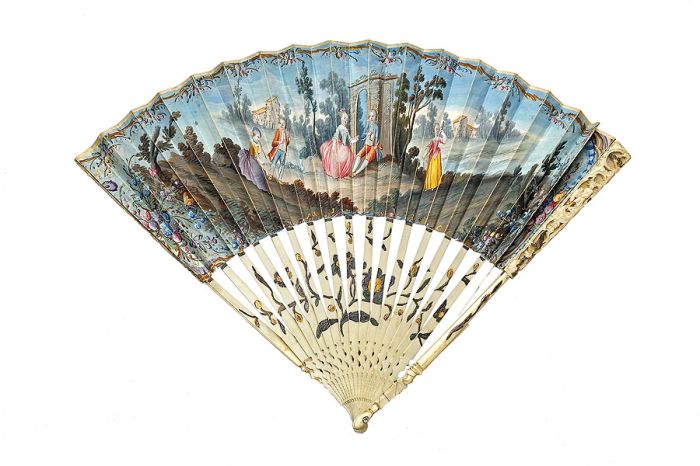 Wachlarz składany ze sceną rodzajową, pozłacana i posrebrzana kość, papier, Francja, ok. 1770 r.