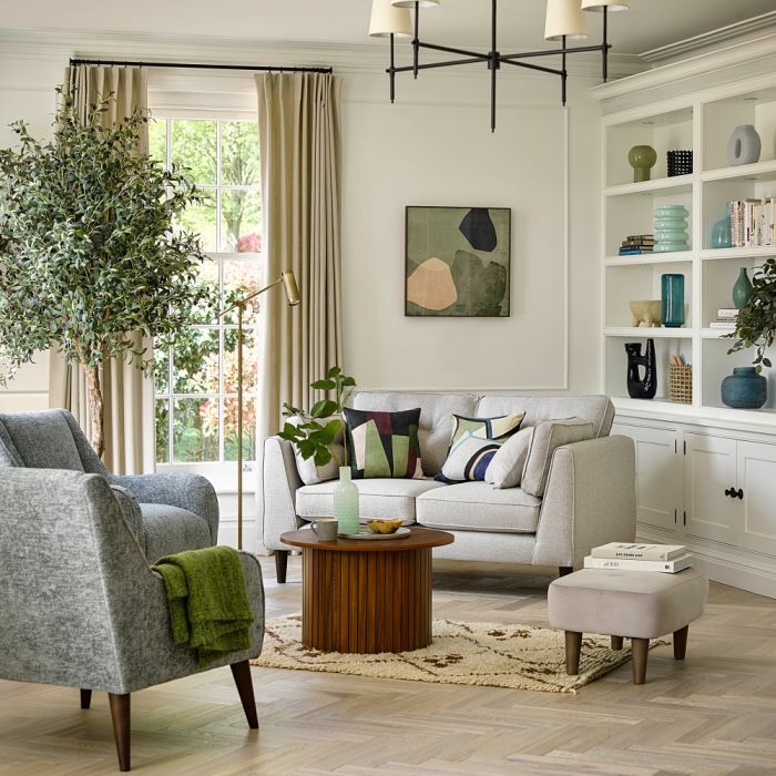 jakie zasłony wybrać do szarego pokoju