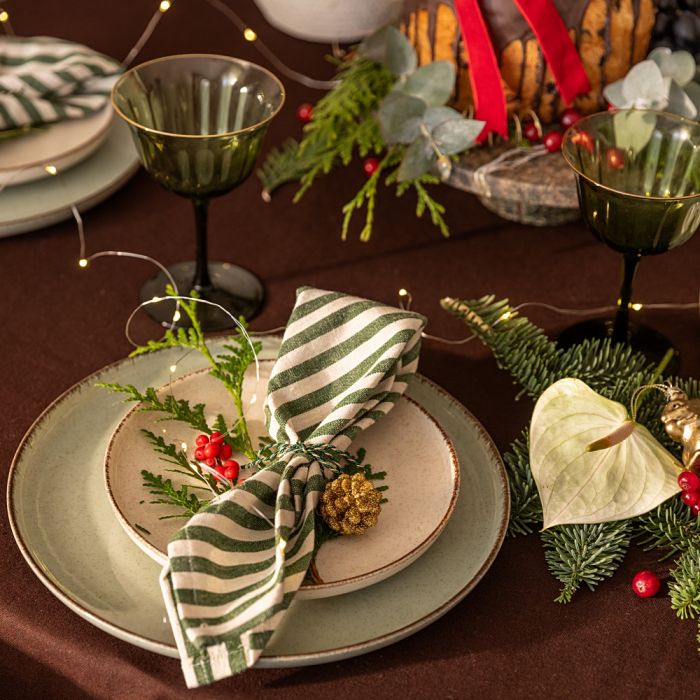 nowoczesne mieszkanie w świątecznej aranżacji