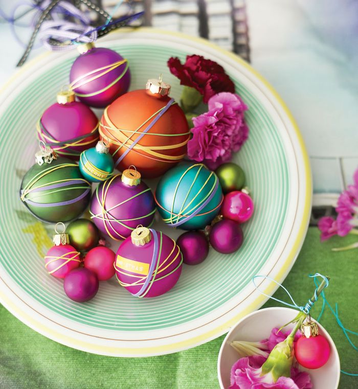 Kolorowe kulki - jak cukierki. Świąteczne dekoracje: bombki na stół!