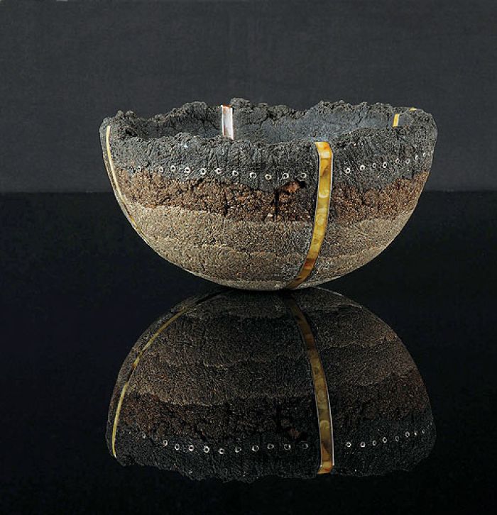 Łódź 2008 r., zbiory MHMG. Bursztyn